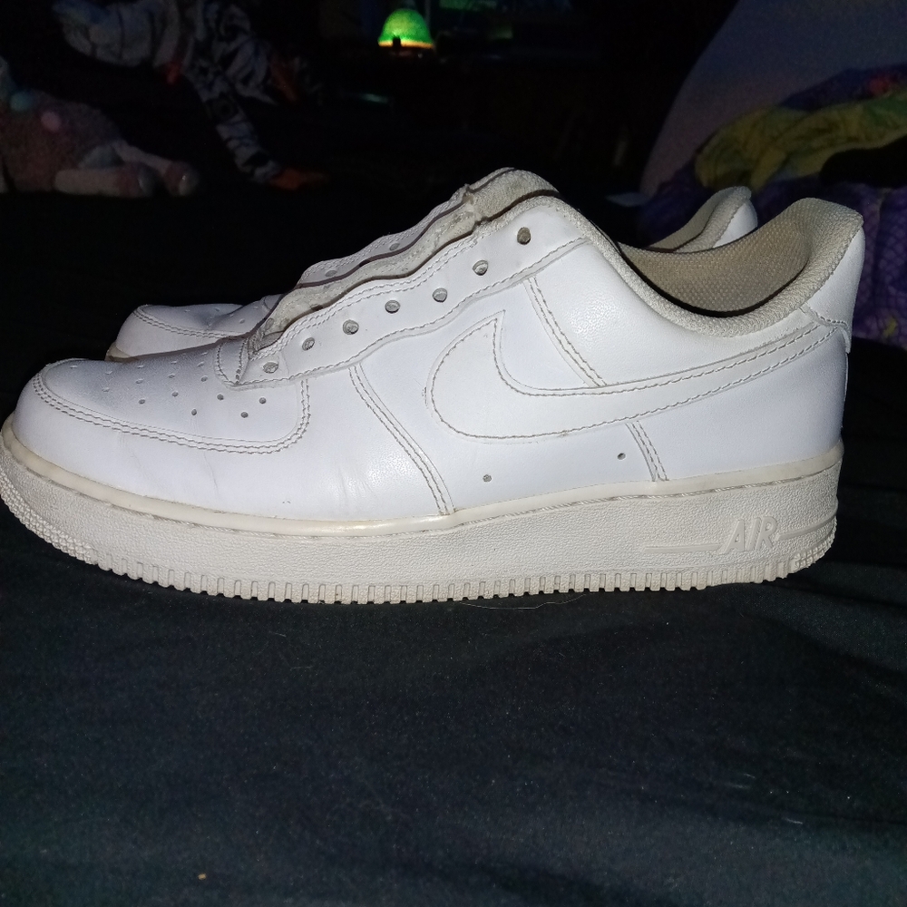 White Air Force 1 Shoes